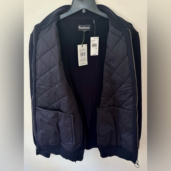 NWTs Barbour Men’s Essential Box Quilted Zip-Thru Jacket. Navy - Picture 3 of 9